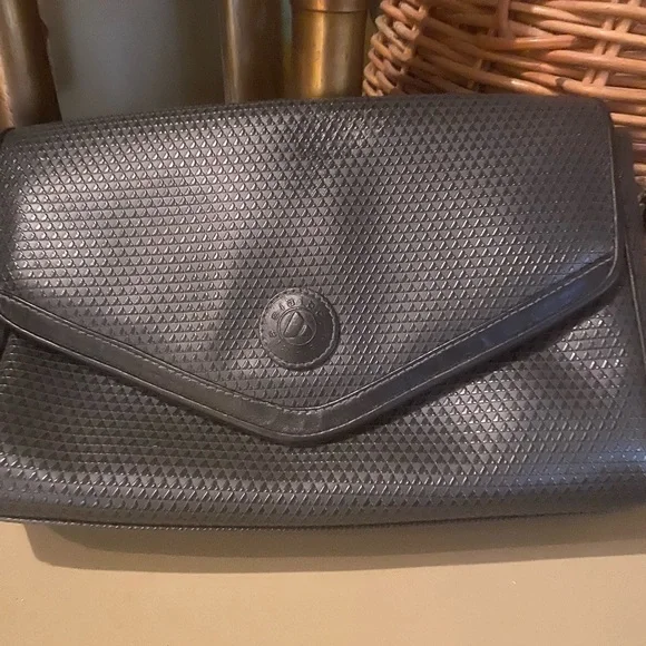 Liz Claiborne Purse - Picture 2 of 15